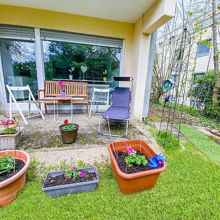 Apartment Little Black Forest Garden
